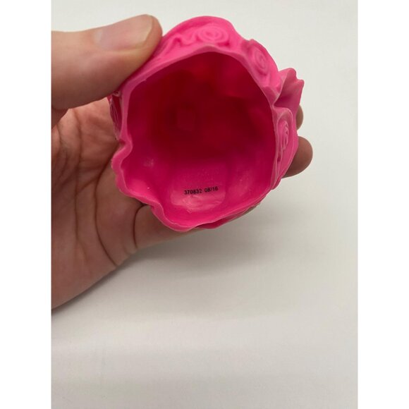 Disney's Sleeping Beauty Aurora Figurine: Enchanting Princess Toy for Collectors - Picture 6 of 7